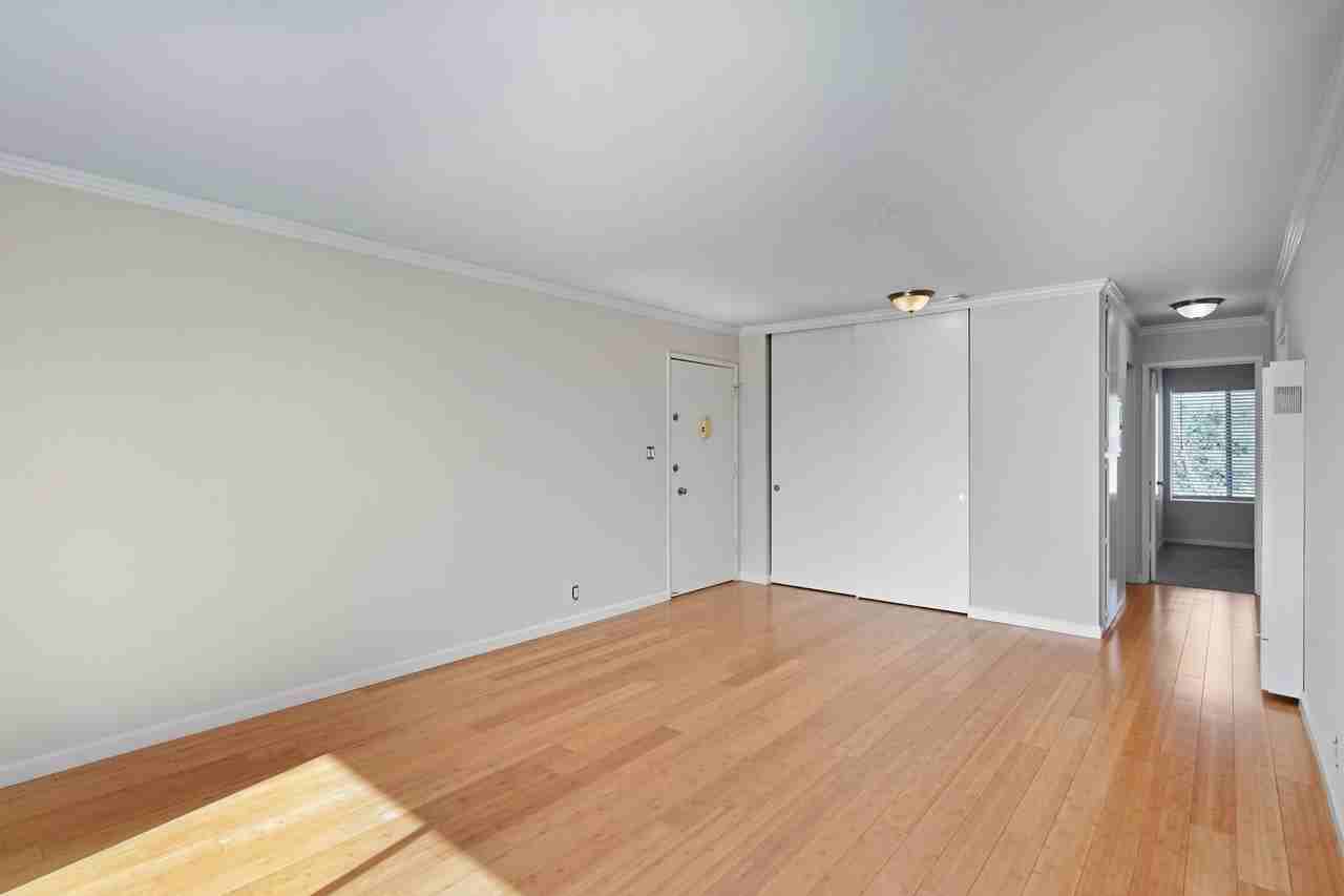 100 Devon Avenue - Photo 7 of 50