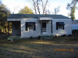 featured image of 1603 W Whitney Ave