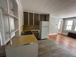 featured image of 152 W Seneca St