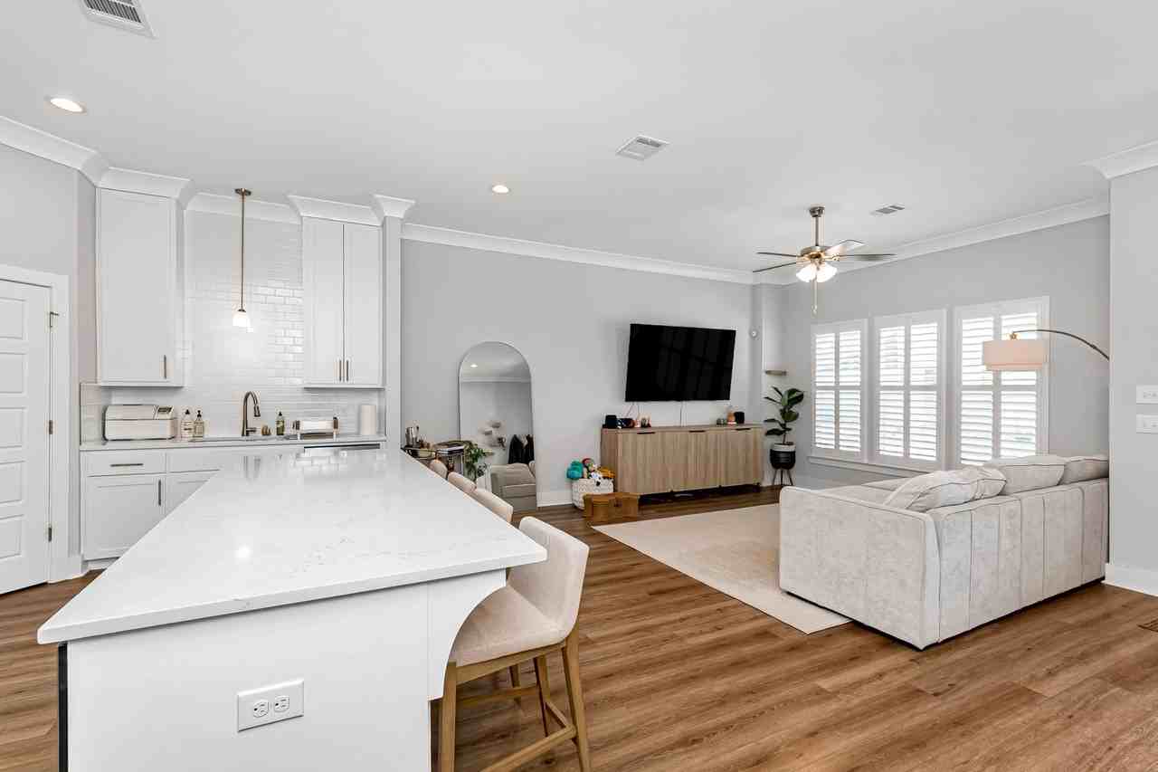 1570 Bowstring Dr - Photo 3 of 16