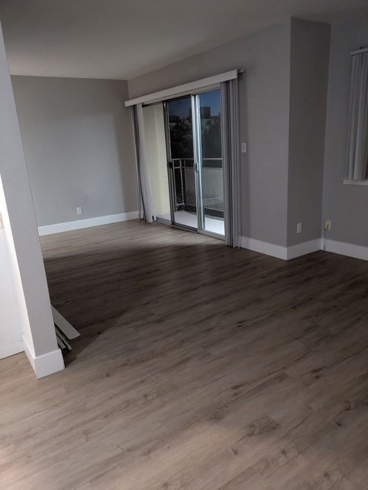 PLAZA - Photo 7 of 12