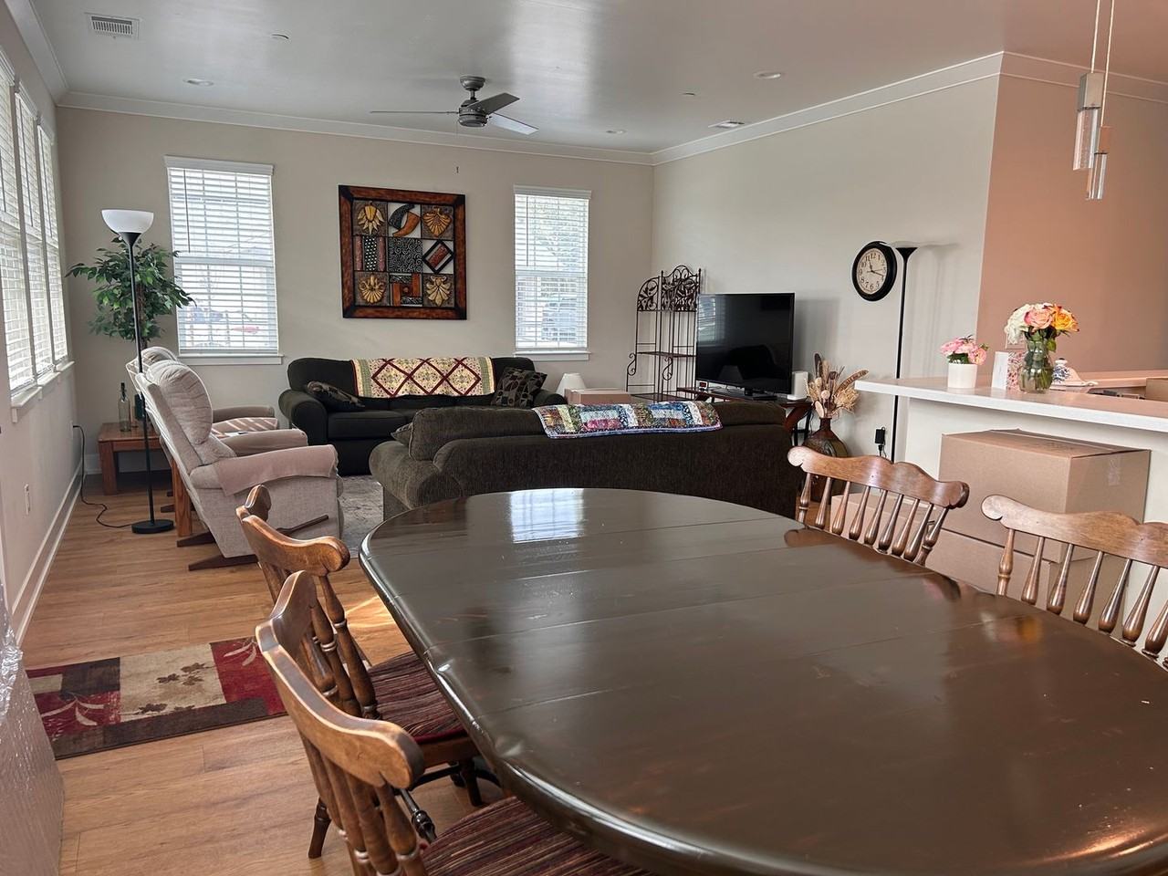 1330 Edith Cir - Photo 4 of 18