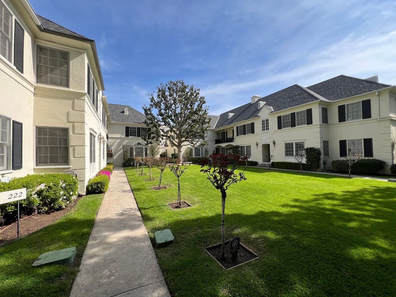 Find Your Home Sweet Home in the Heart of Pasadena! - Photo 6 of 11