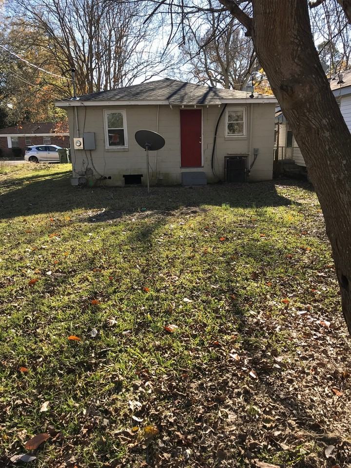 812 W 48th St - Photo 7 of 7