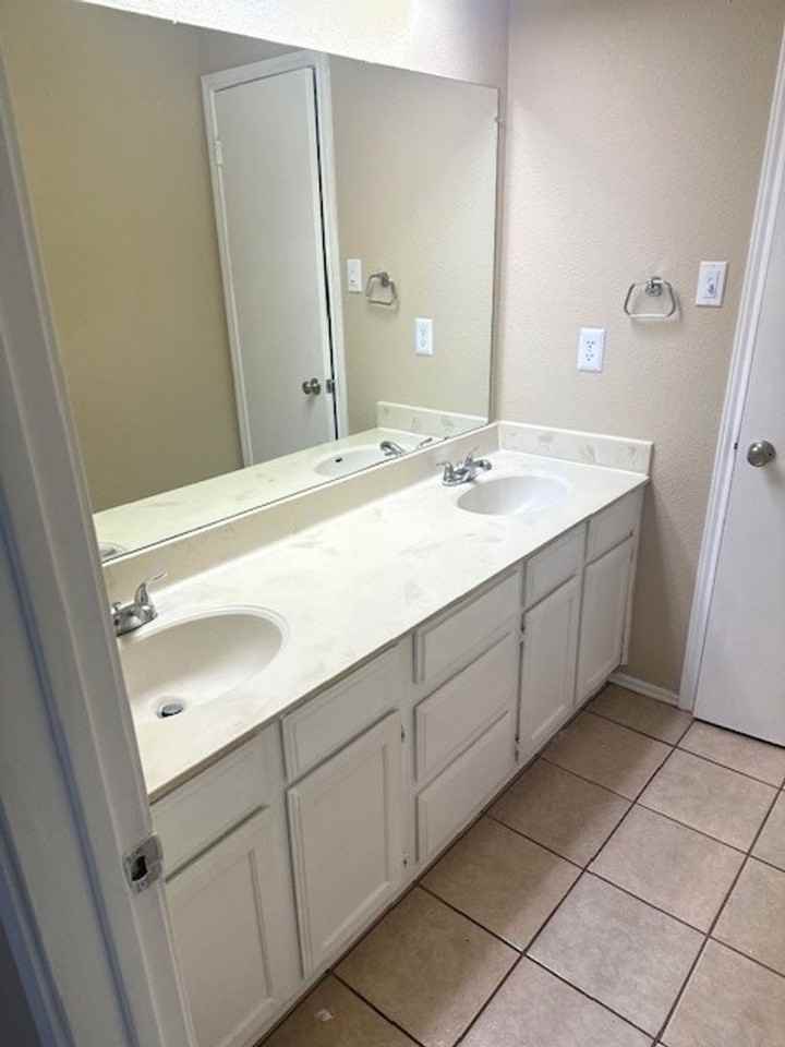 9721 Copper Creek Dr #B