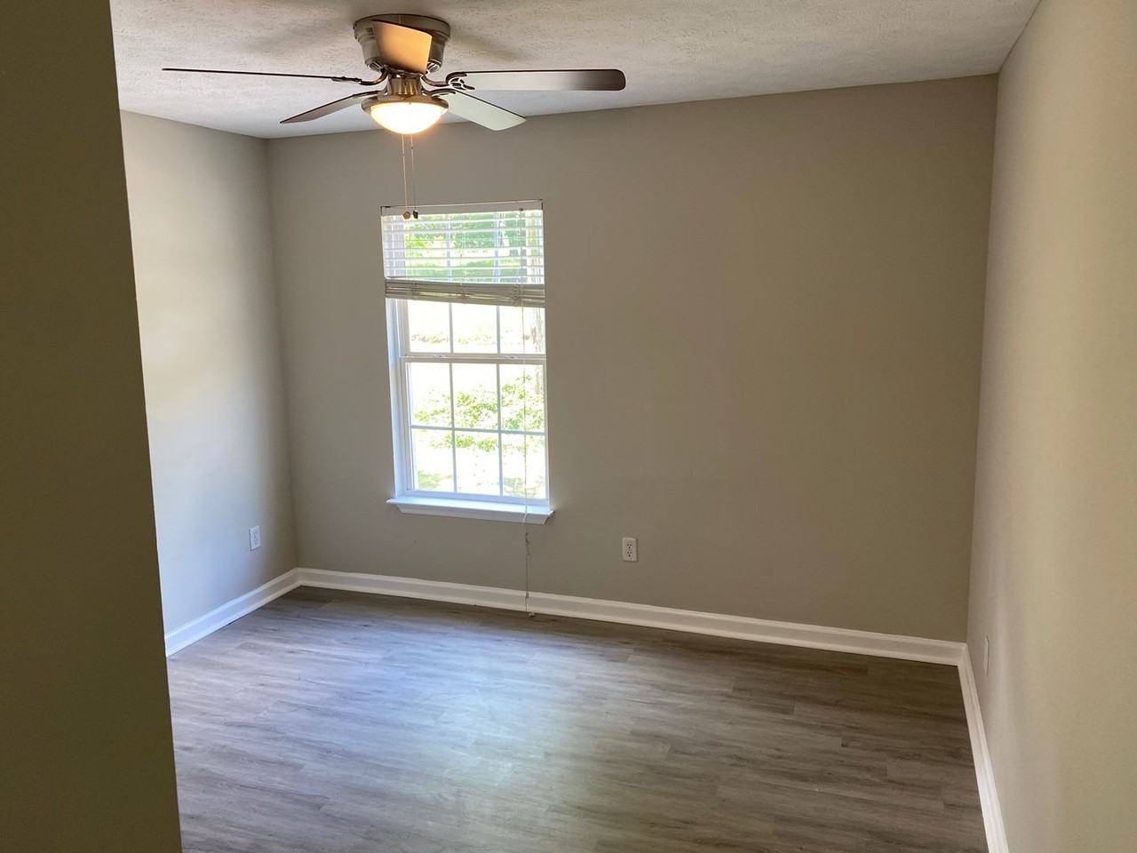 3911 Wilsonia Ave - Photo 2 of 10