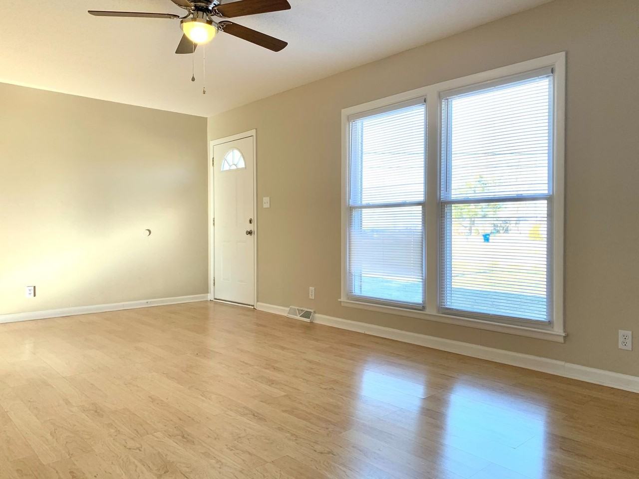 498 Bunker Hill Rd - Photo 2 of 20