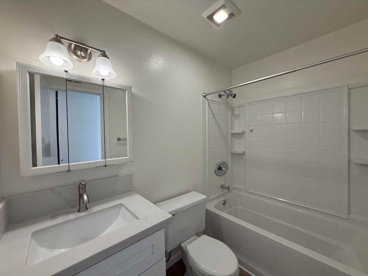 10811 Whitehall Rd - Photo 5 of 17