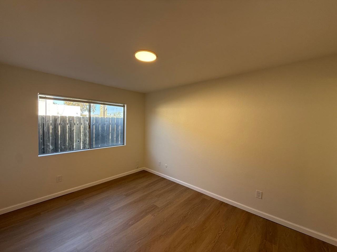 10811 Whitehall Rd - Photo 6 of 17