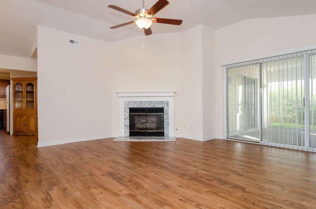 1304 Portside Ln - Photo 4 of 23