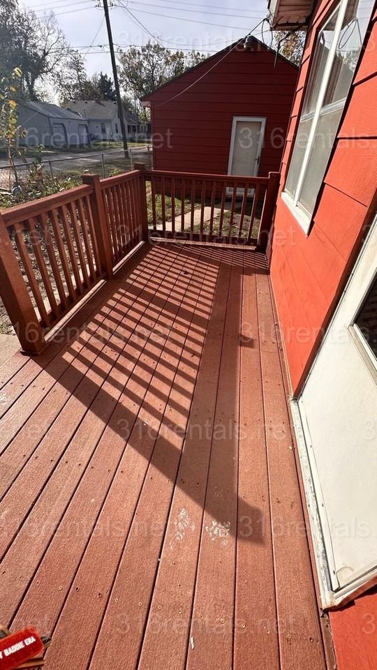 1325 S Waco Ave - Photo 2 of 25