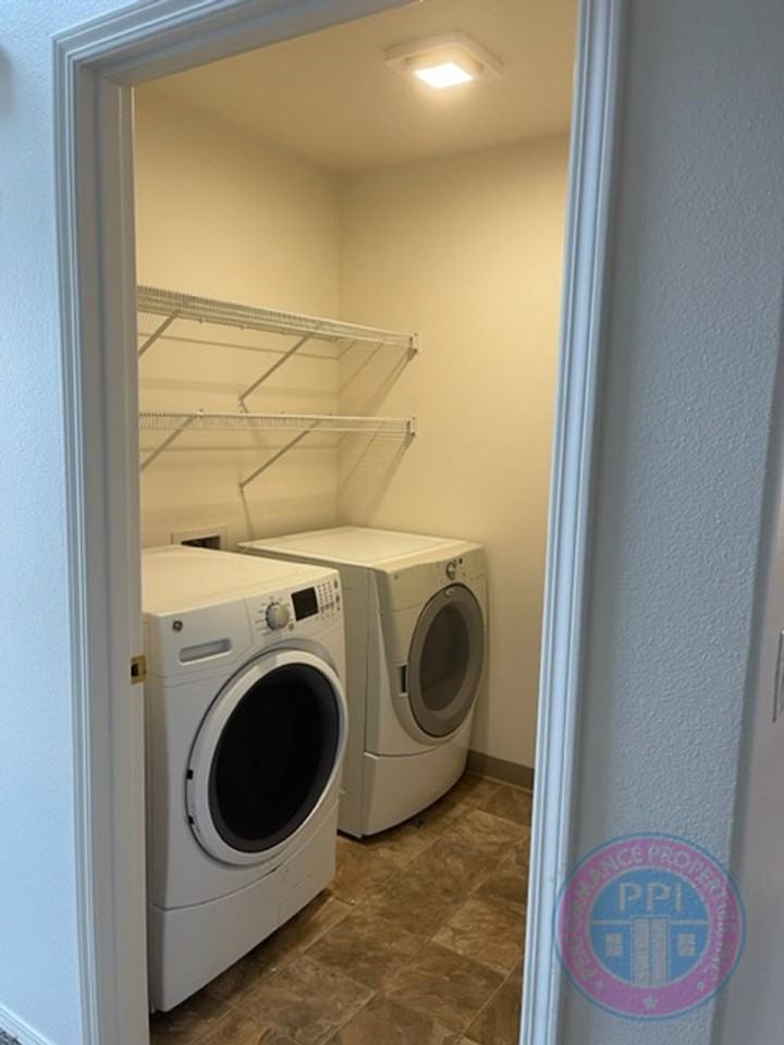 19094 Wellesley Ave - Photo 5 of 13