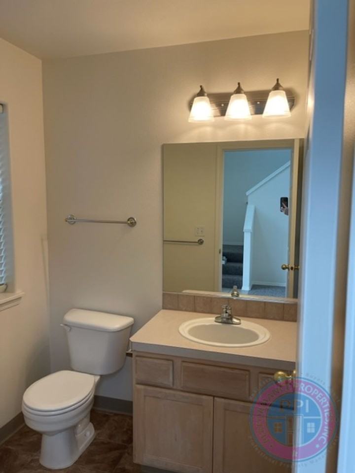 19094 Wellesley Ave - Photo 6 of 13