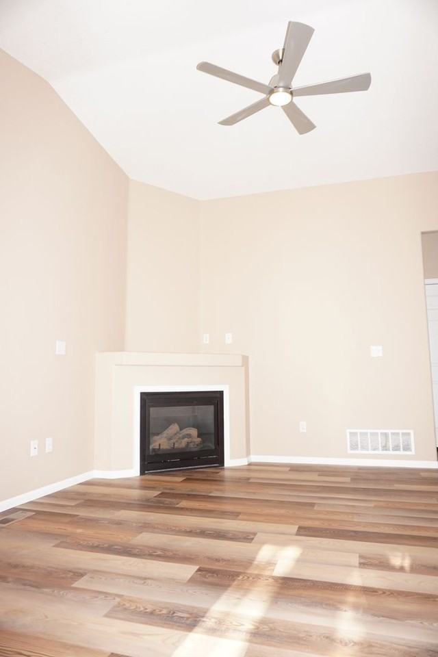 5686 Sunshade Pt - Photo 3 of 21