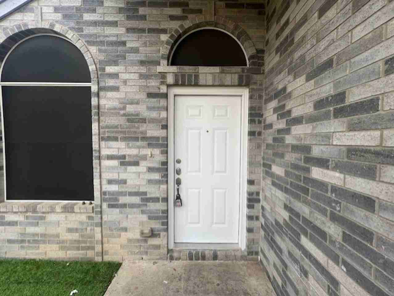 103 Lynn Loop - Photo 2 of 24