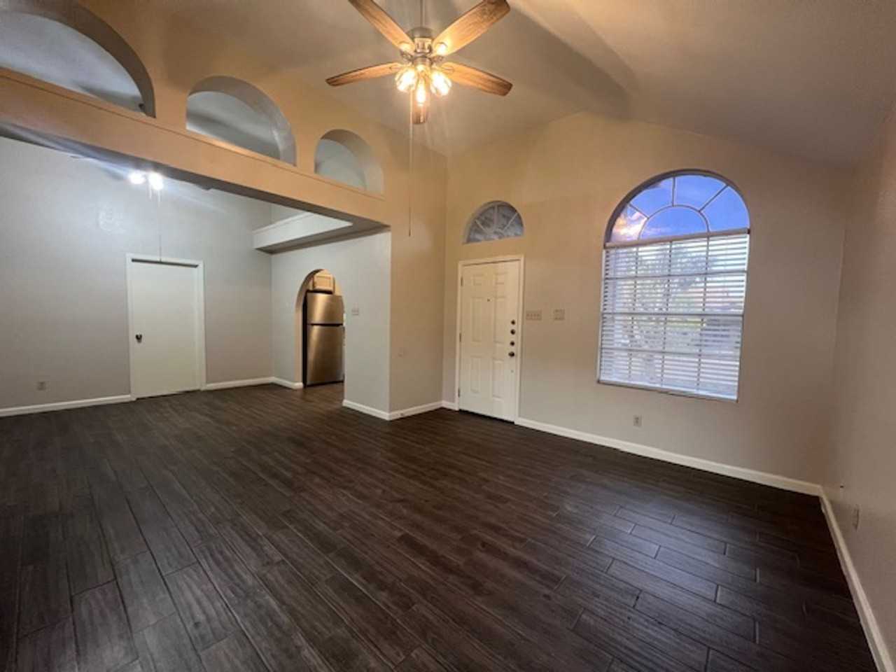 103 Lynn Loop - Photo 3 of 24