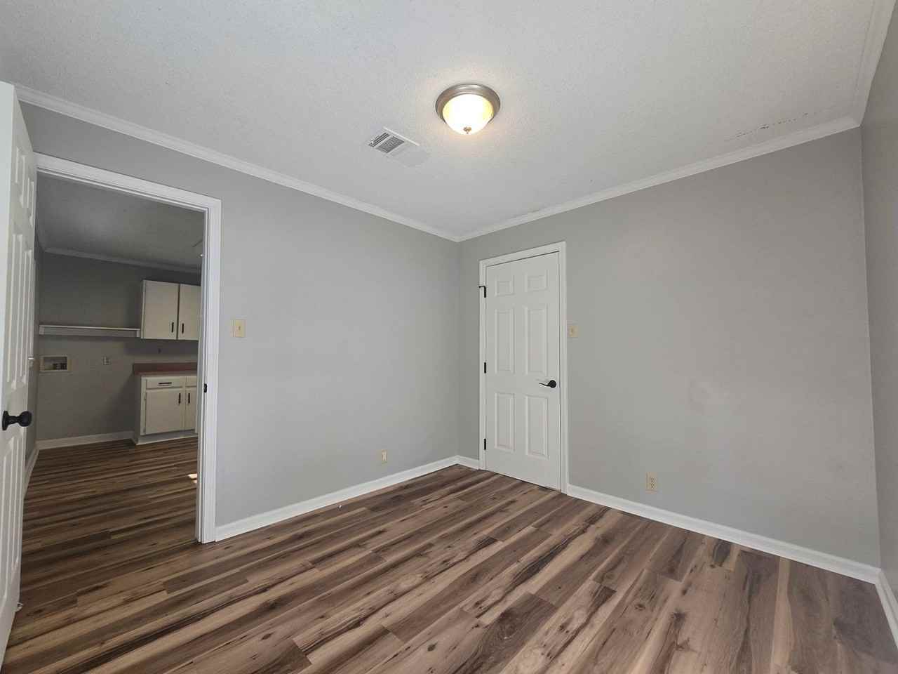 204 Dunand St - Photo 2 of 11