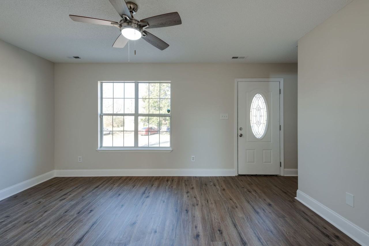 1565 Petty St Se - Photo 6 of 24