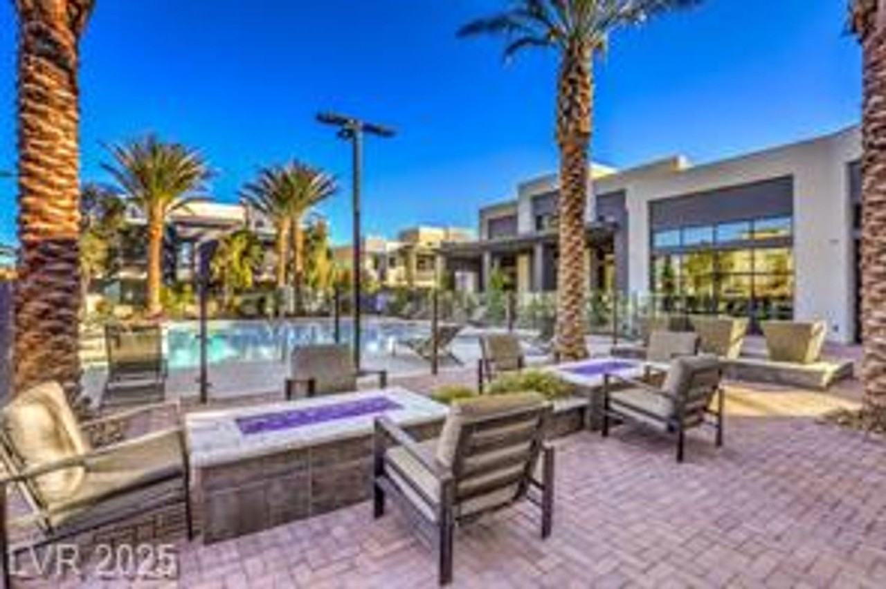 1247 Rock Hills St #102 - Photo 6 of 39