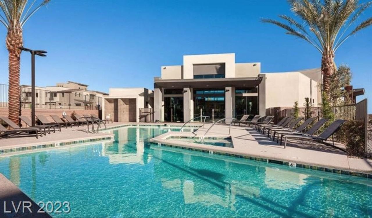 1247 Rock Hills St #102 - Photo 7 of 39