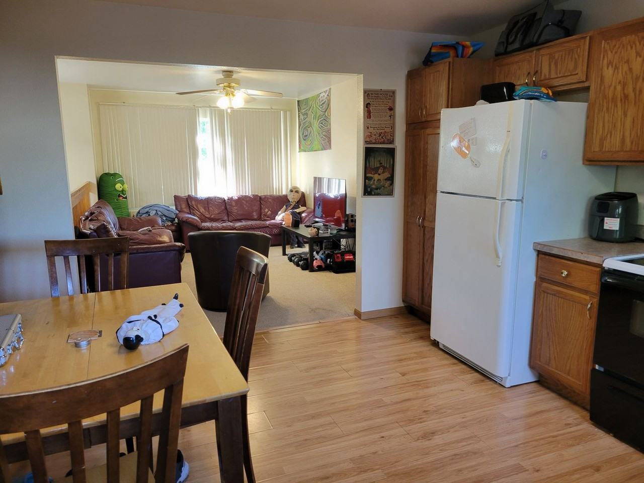 115 Vine St - Photo 7 of 23