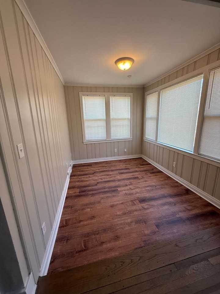 1859 Mignon Ave - Photo 3 of 8