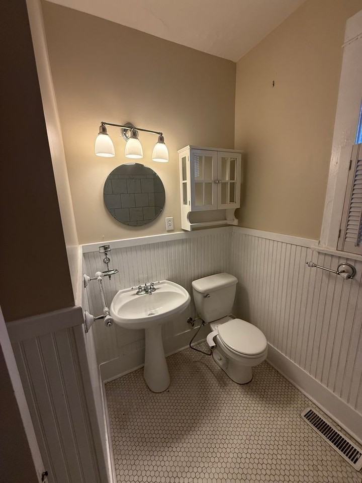 1859 Mignon Ave - Photo 6 of 8