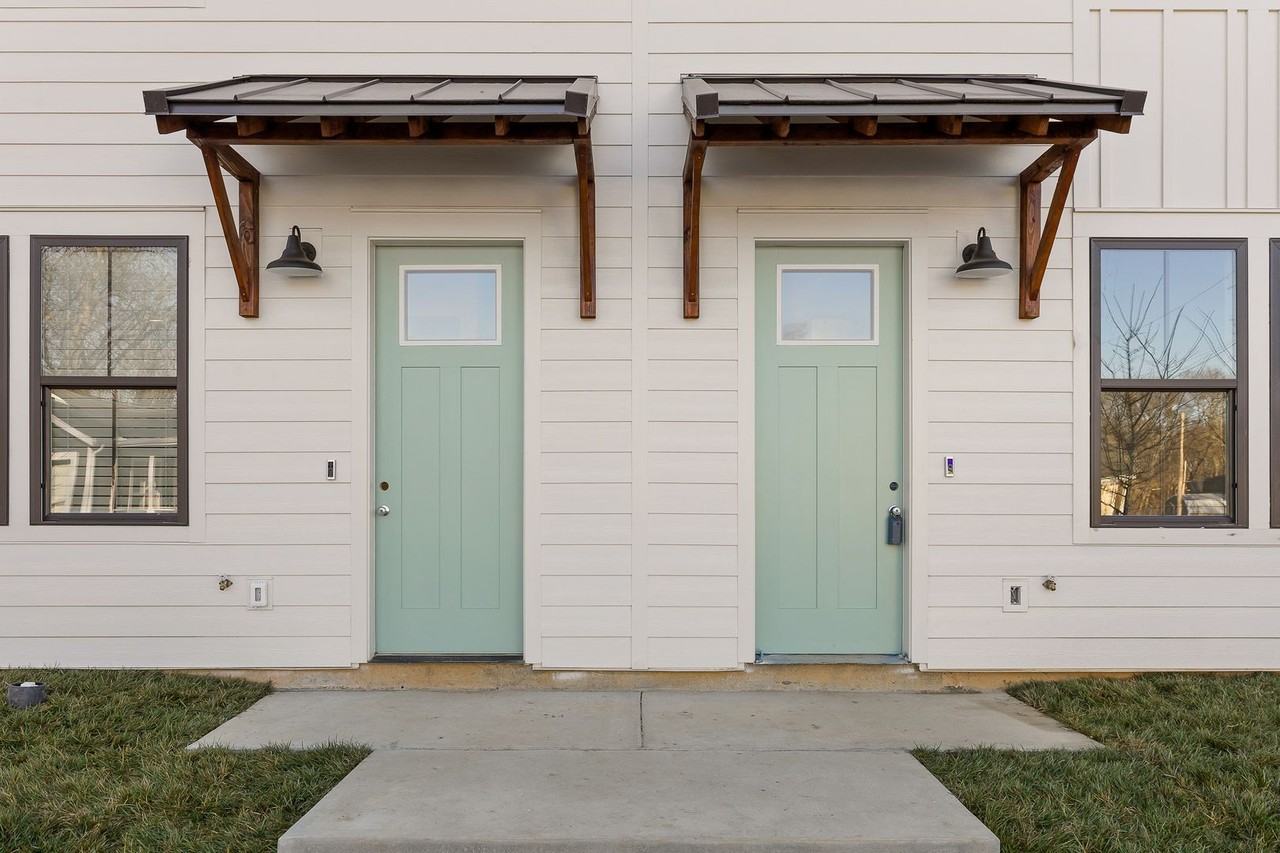 1758 S Highland Park Ave - Photo 3 of 35