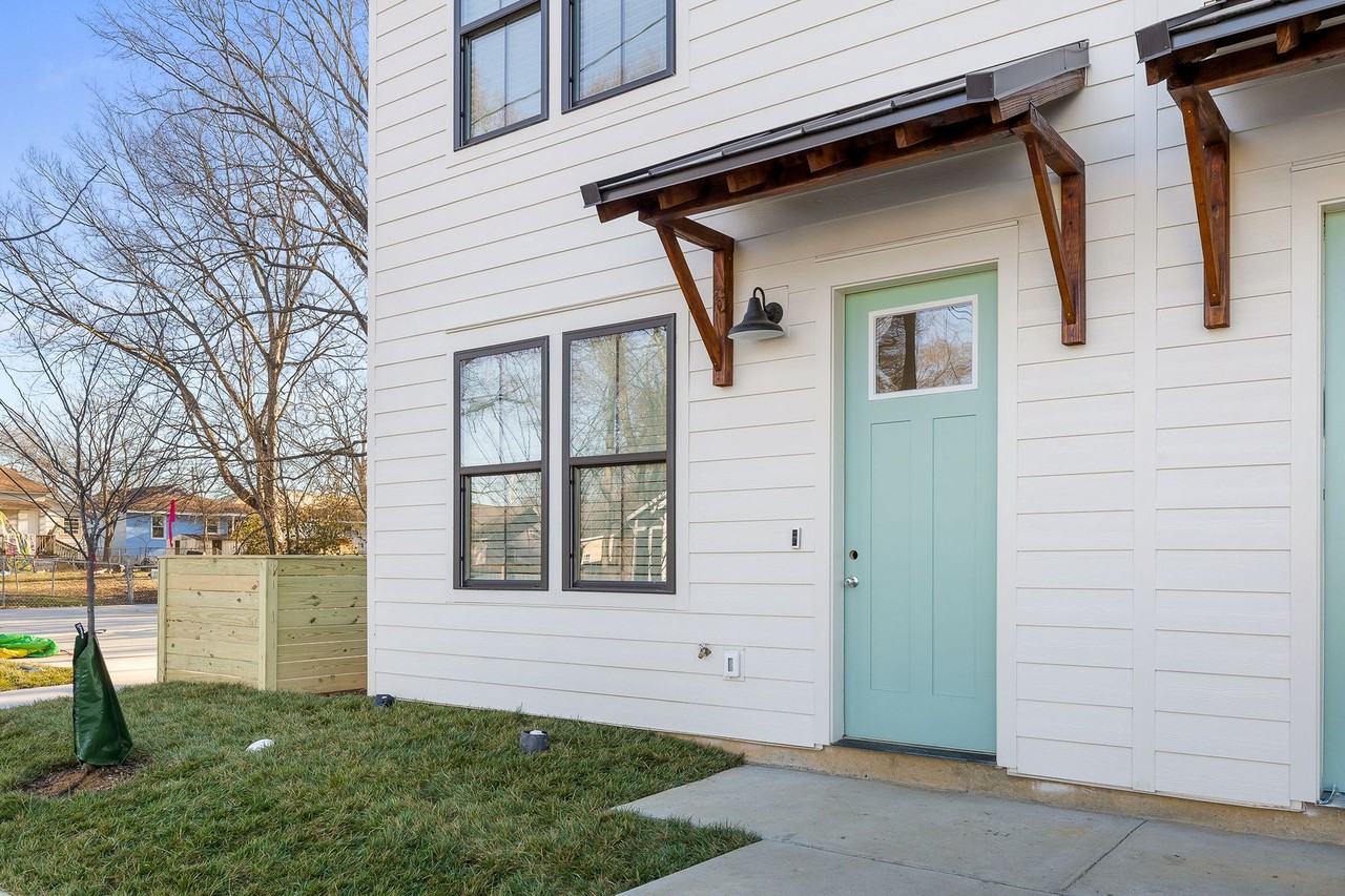 1758 S Highland Park Ave - Photo 4 of 35