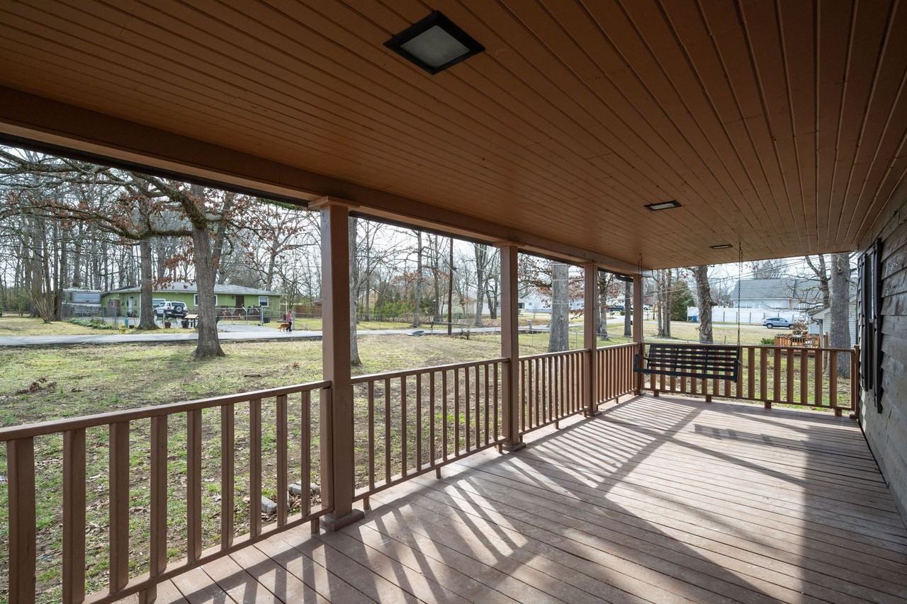 8229 Patterson Rd - Photo 6 of 35