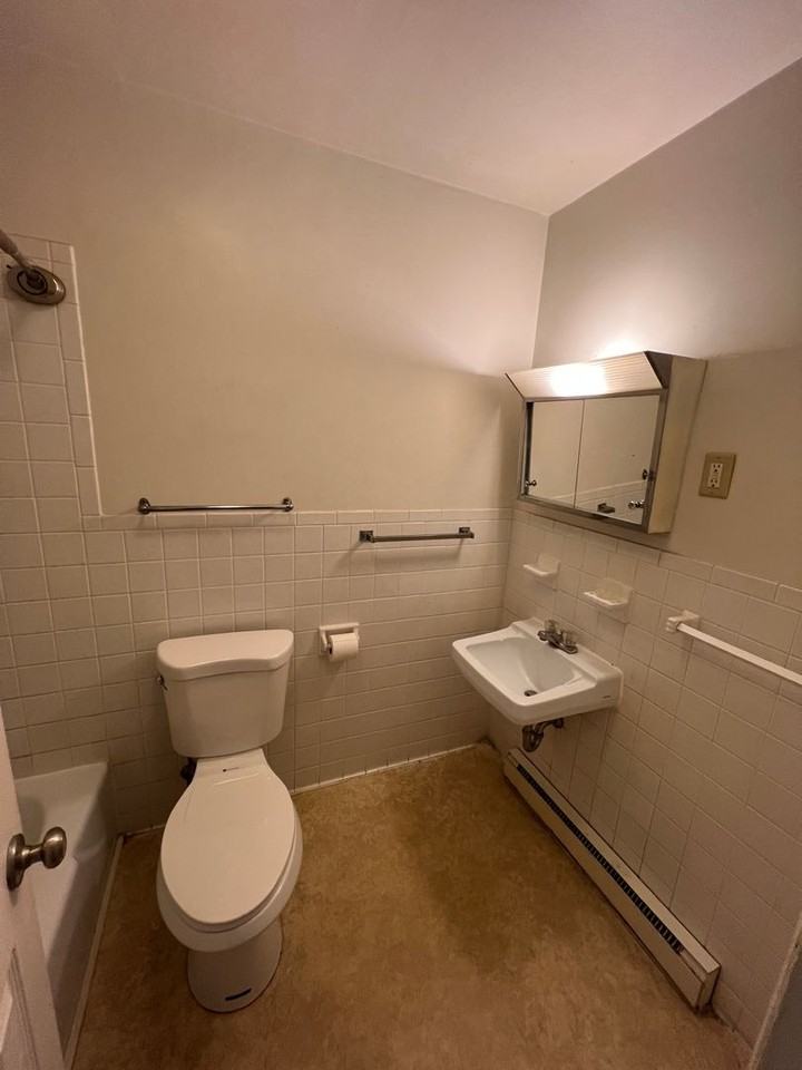 Tioga Street Apartments - Photo 7 of 18