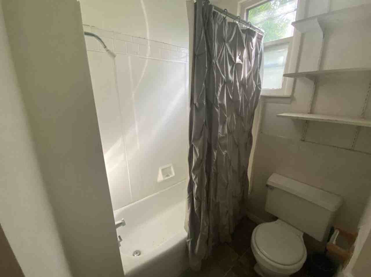 510 W University Ave - Photo 5 of 6