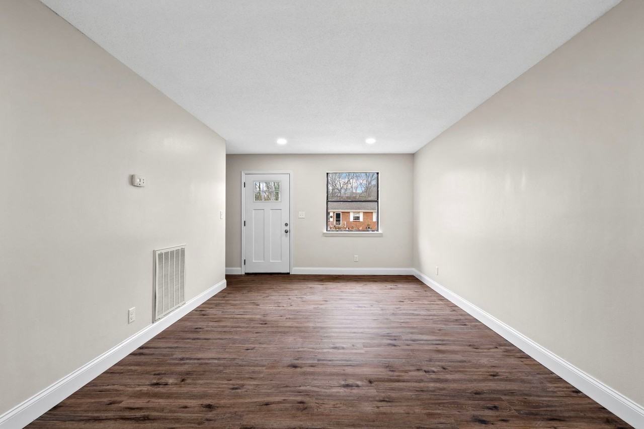 3334 Gundy Dr #B - Photo 4 of 20