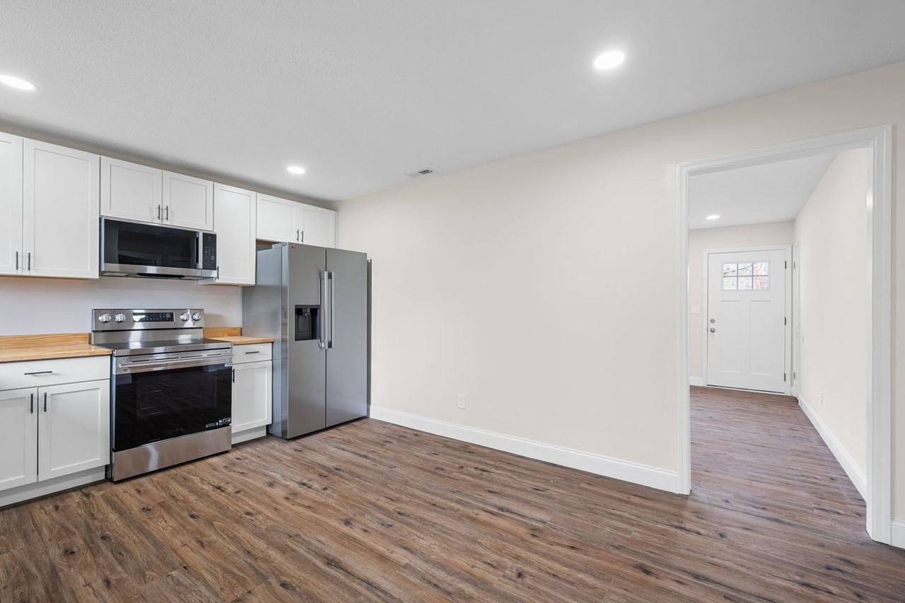 3336 Gundy Dr #B - Photo 6 of 15
