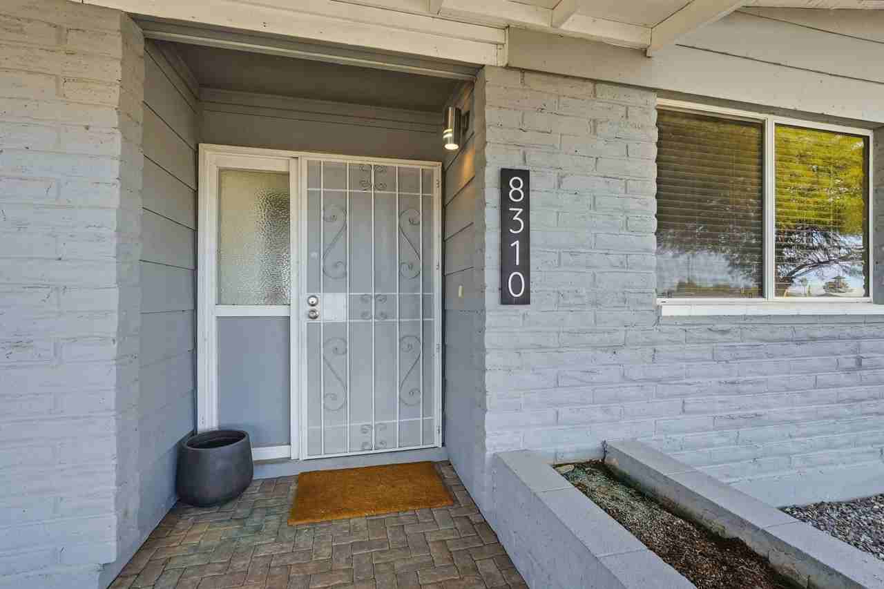 8310 E Kenyon Dr - Photo 6 of 37