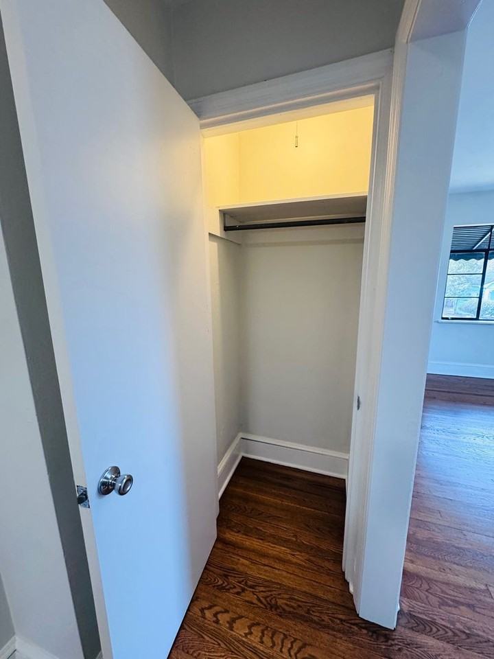 19 Murdock Ave - Photo 6 of 18