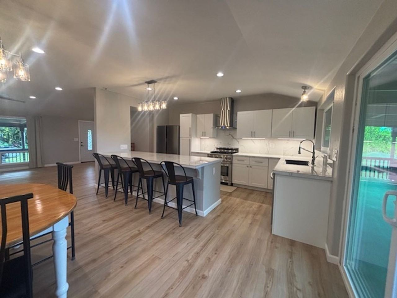 16-392 16-392 Melekule St - Photo 2 of 27