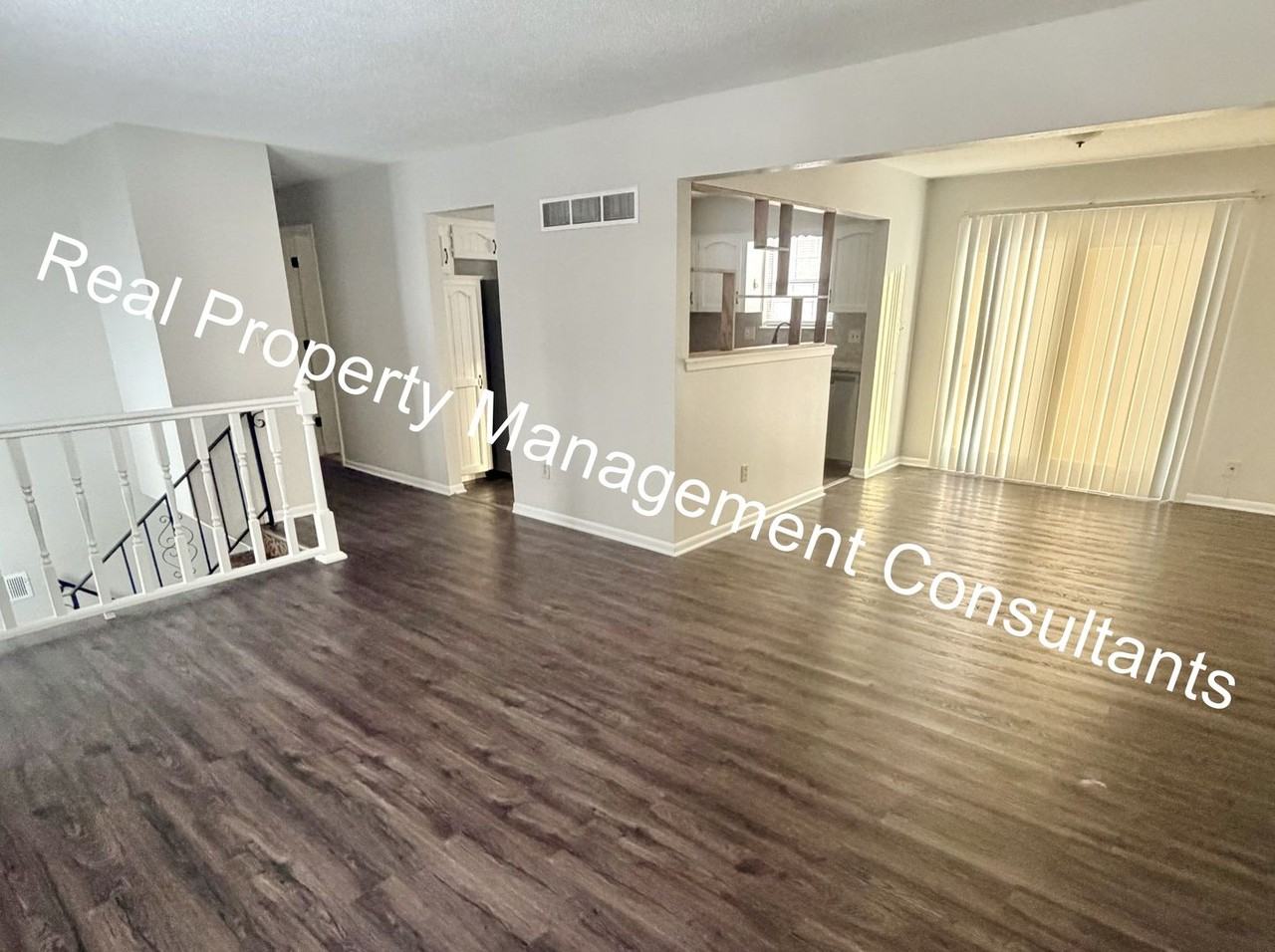 408 Sw Shamrock Pl - Photo 5 of 27