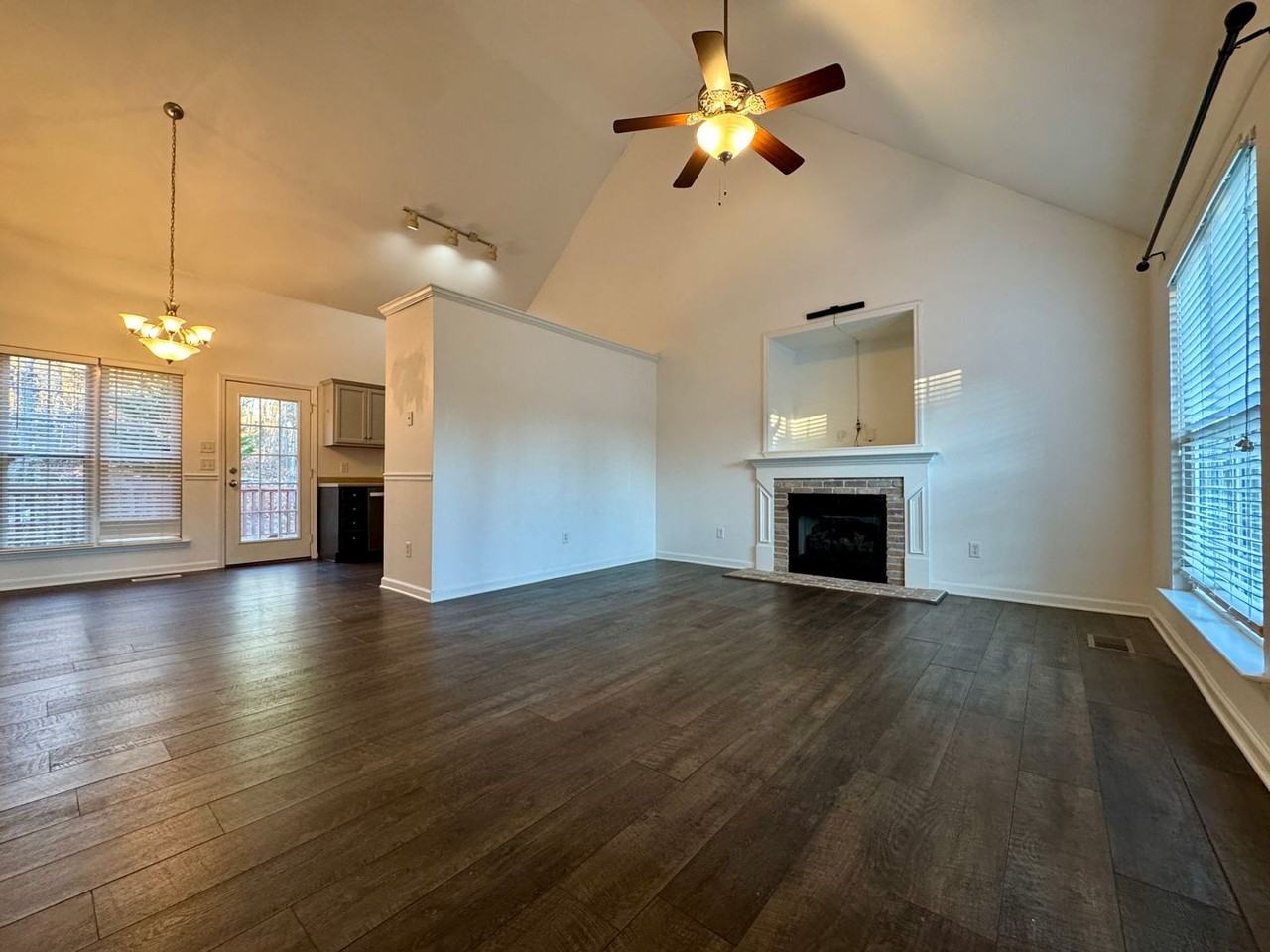 7564 Passport Dr - Photo 5 of 42