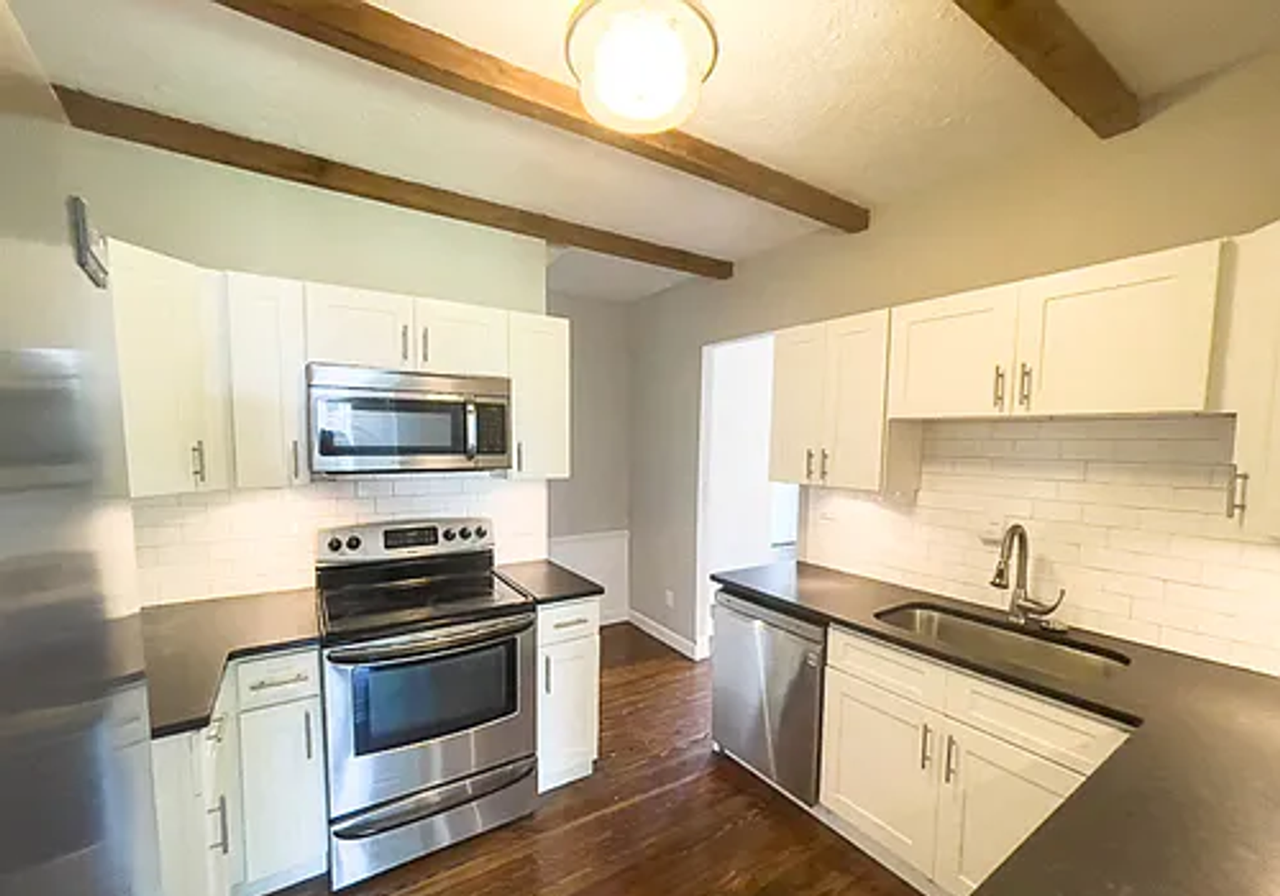 6580 Kugler Mill Rd - Photo 6 of 19