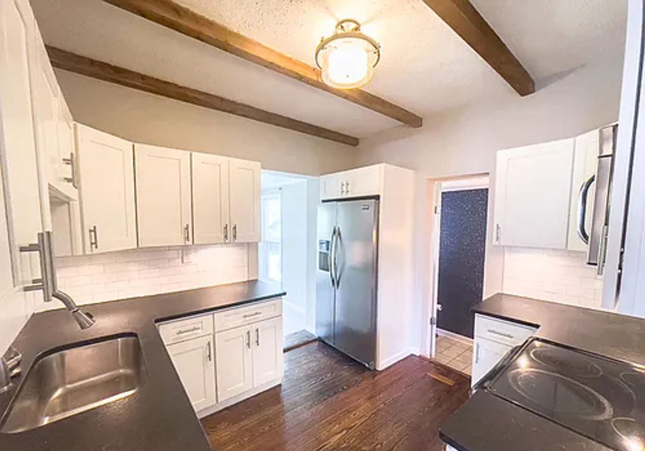 6580 Kugler Mill Rd - Photo 7 of 19