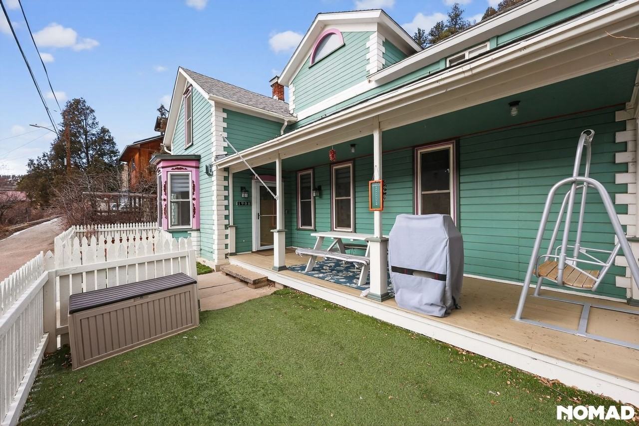 1908 Wall St - Photo 2 of 32