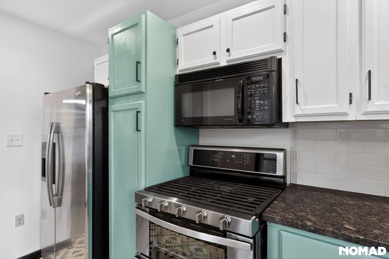 1908 Wall St - Photo 6 of 32