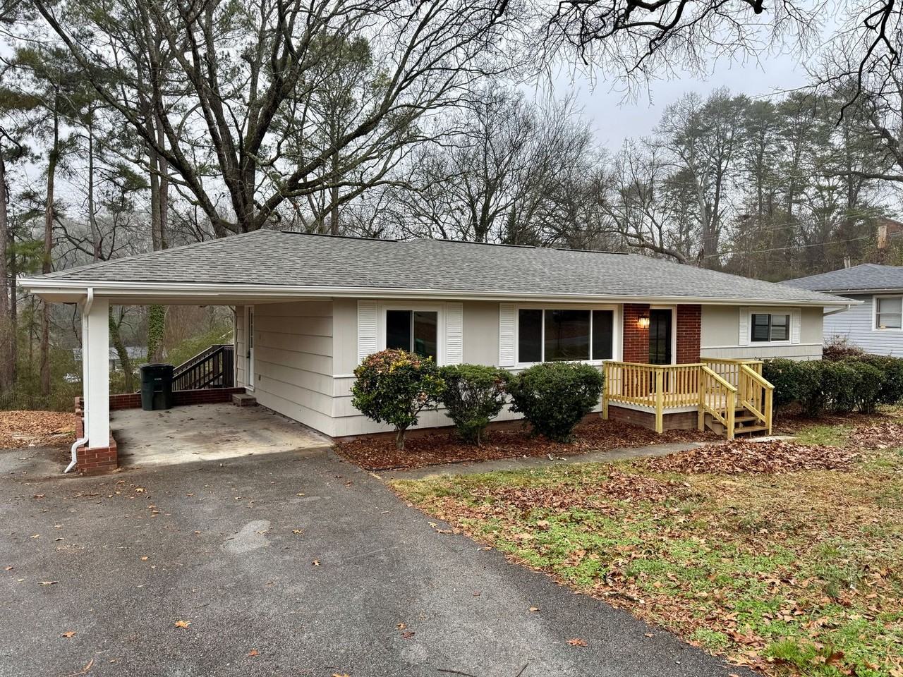 3906 Forest Highland Cir - Photo 2 of 37