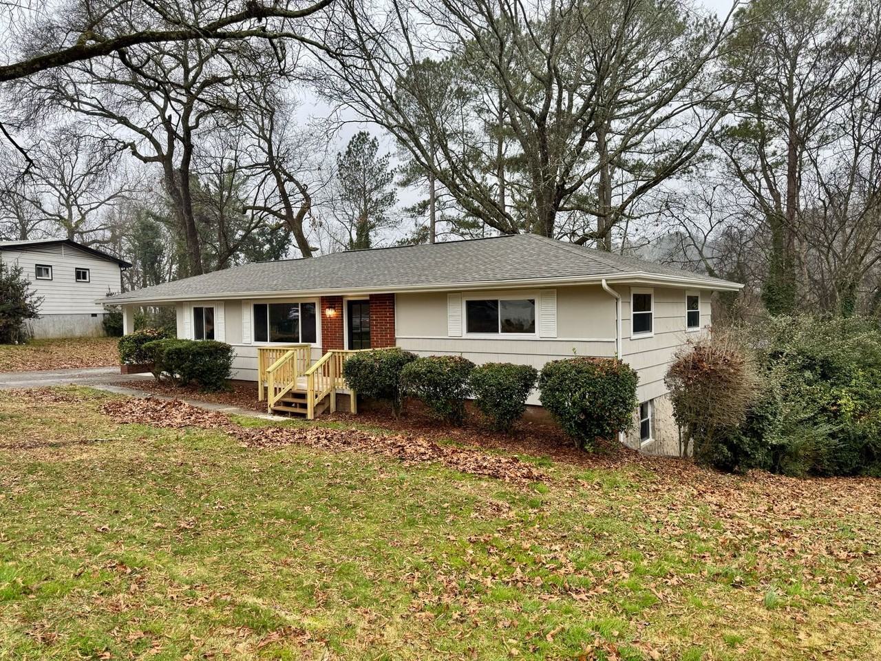 3906 Forest Highland Cir - Photo 3 of 37