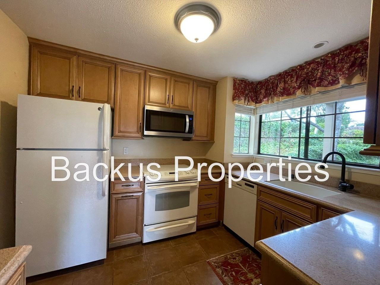 410 Pheasant Ridge Rd - Photo 4 of 26