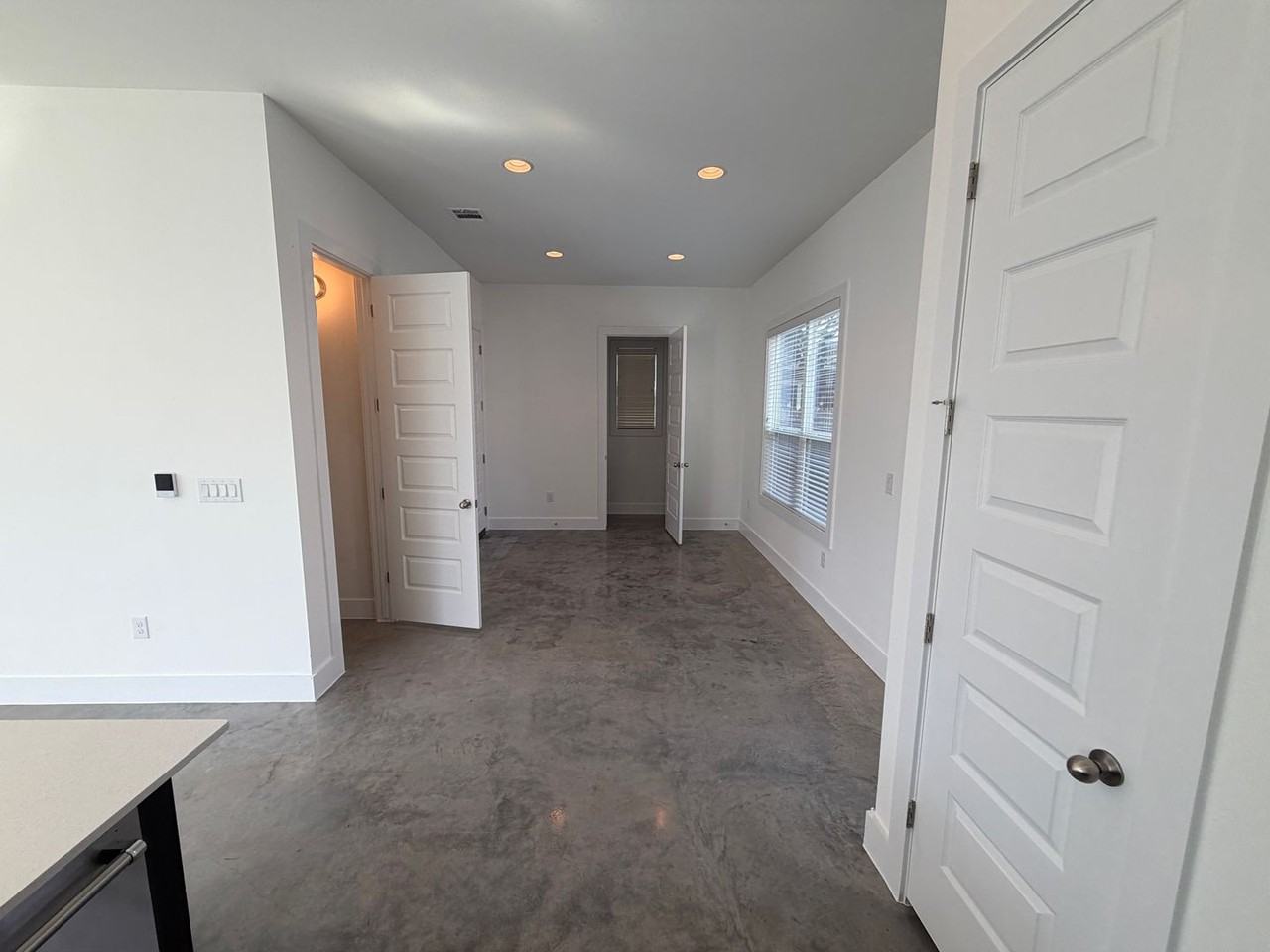 1520 W Saint Johns Ave - Photo 7 of 39