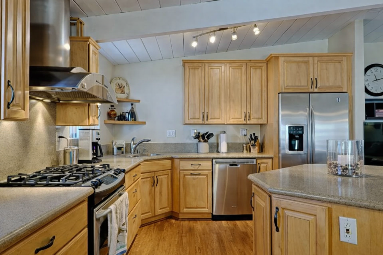 4976 Chaparral Way - Photo 5 of 19