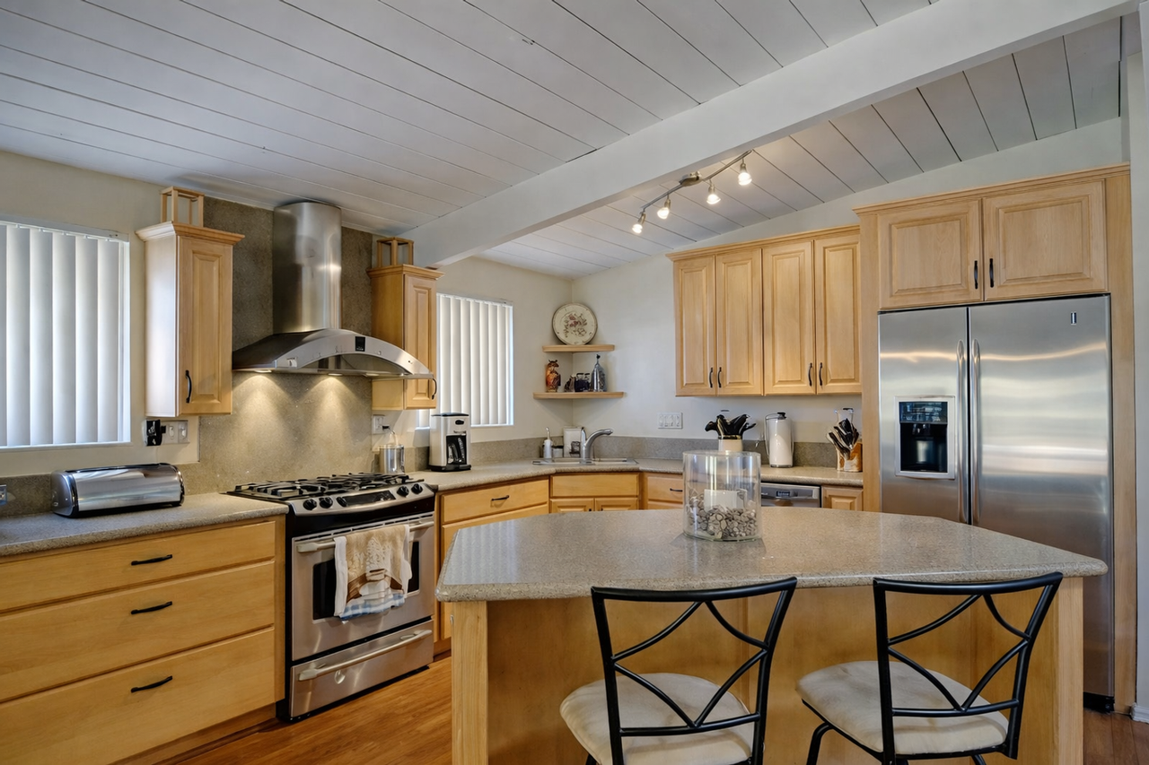 4976 Chaparral Way - Photo 6 of 19