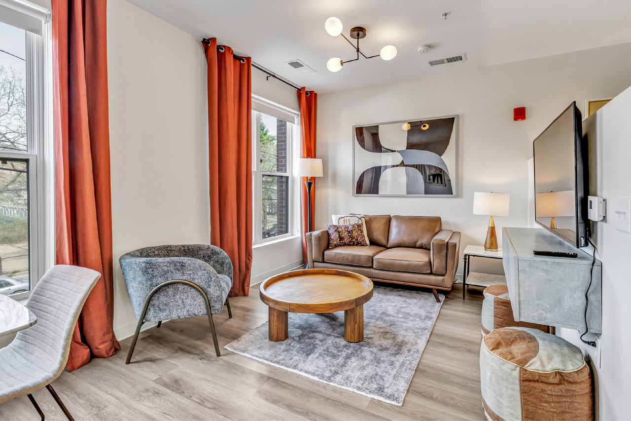 Olive & Wooster - Photo 6 of 33